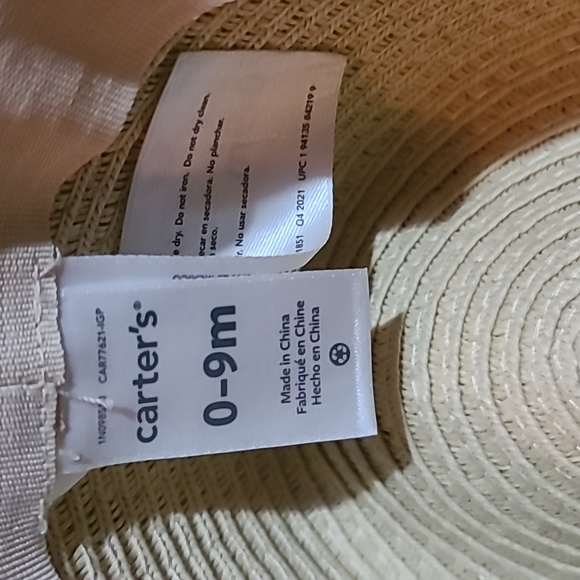 Carters brand, Baby Fedora,  size 0 to 9 months - Picture 4 of 4